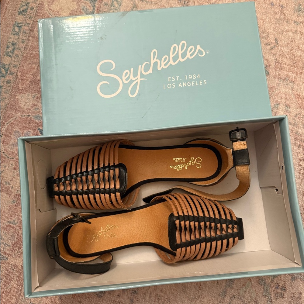SEYCHELLES Bits N Pieces Woven Sandal - Picture 2 of 5